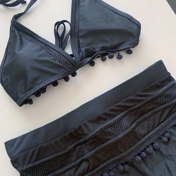 2 piece Swimsuit - Picture 4 of 4